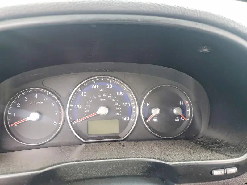 2011 HYUNDAI SANTA FE GLS  