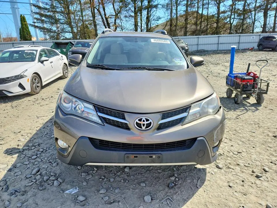 2013 TOYOTA RAV4 XLE  