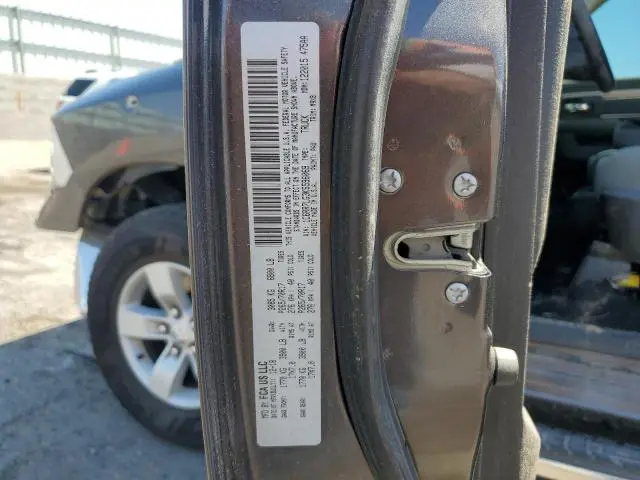 2019 RAM 1500 CLASSIC SLT  