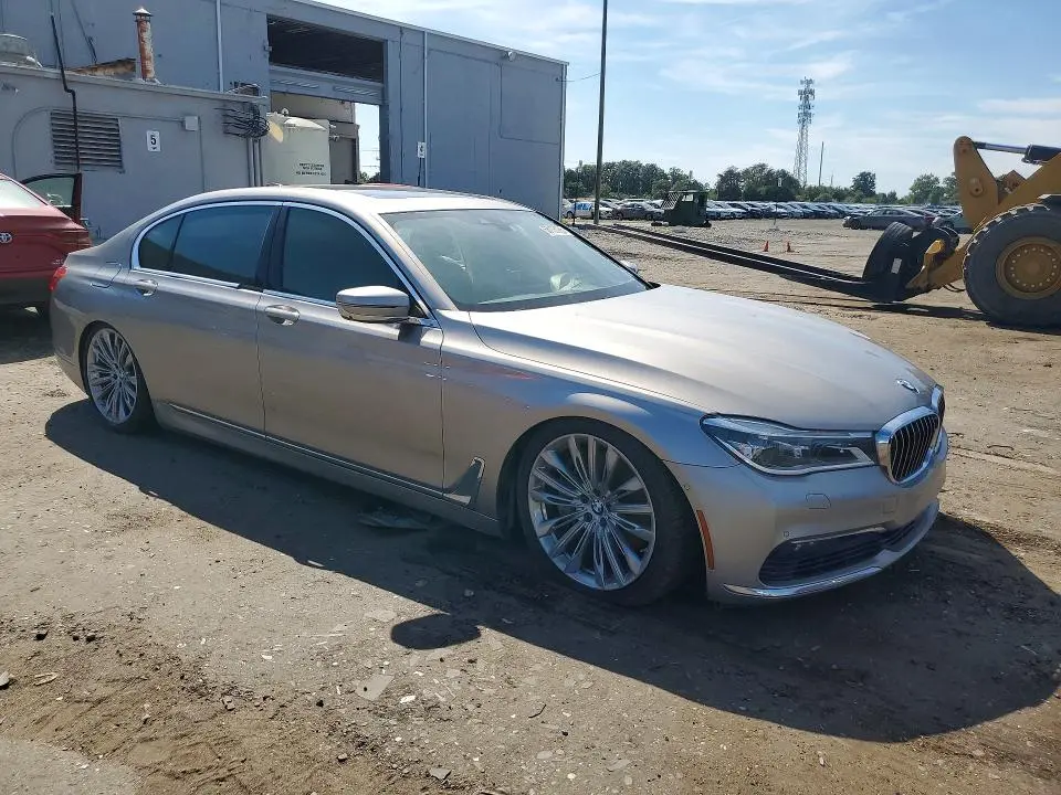 2016 BMW 750 XI  