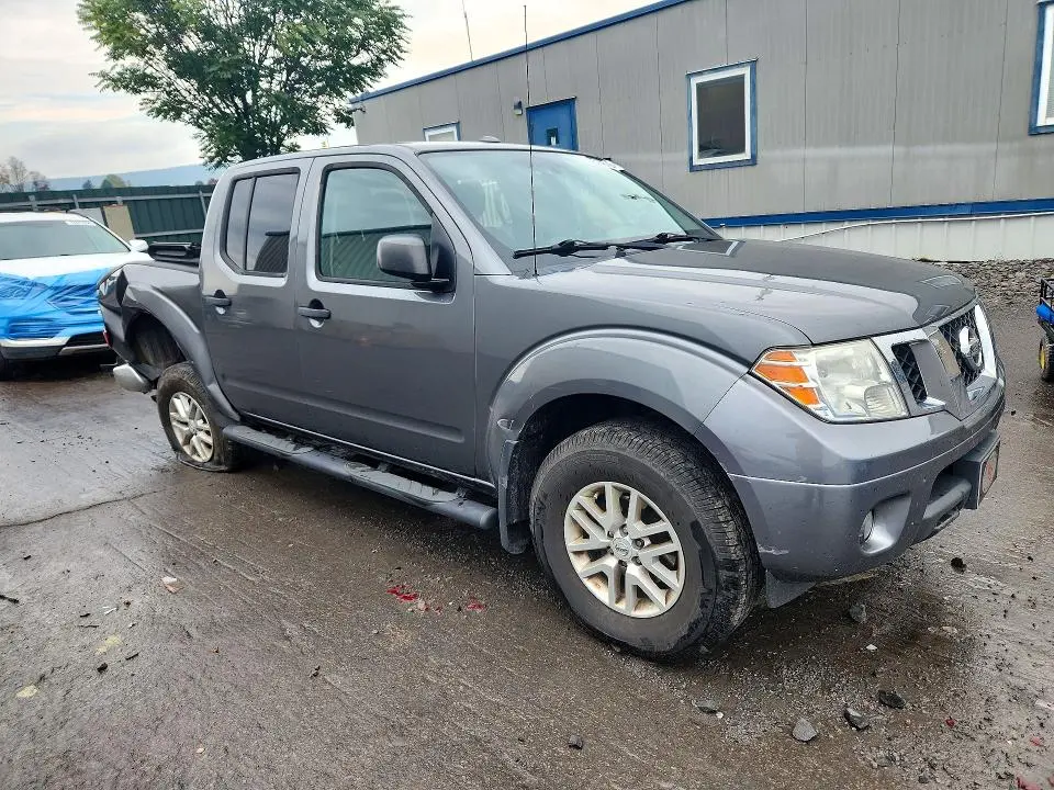 2016 NISSAN FRONTIER SV  
