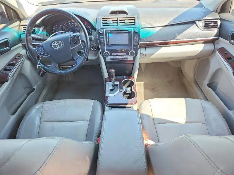 2012 TOYOTA CAMRY XLE V6  
