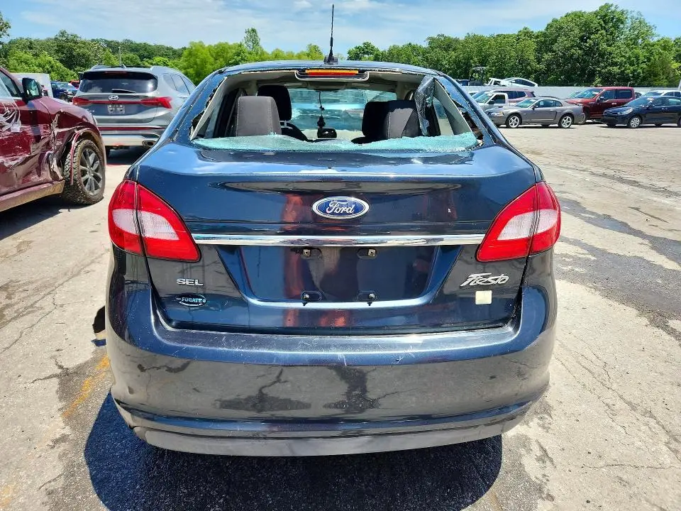2011 FORD FIESTA SEL  