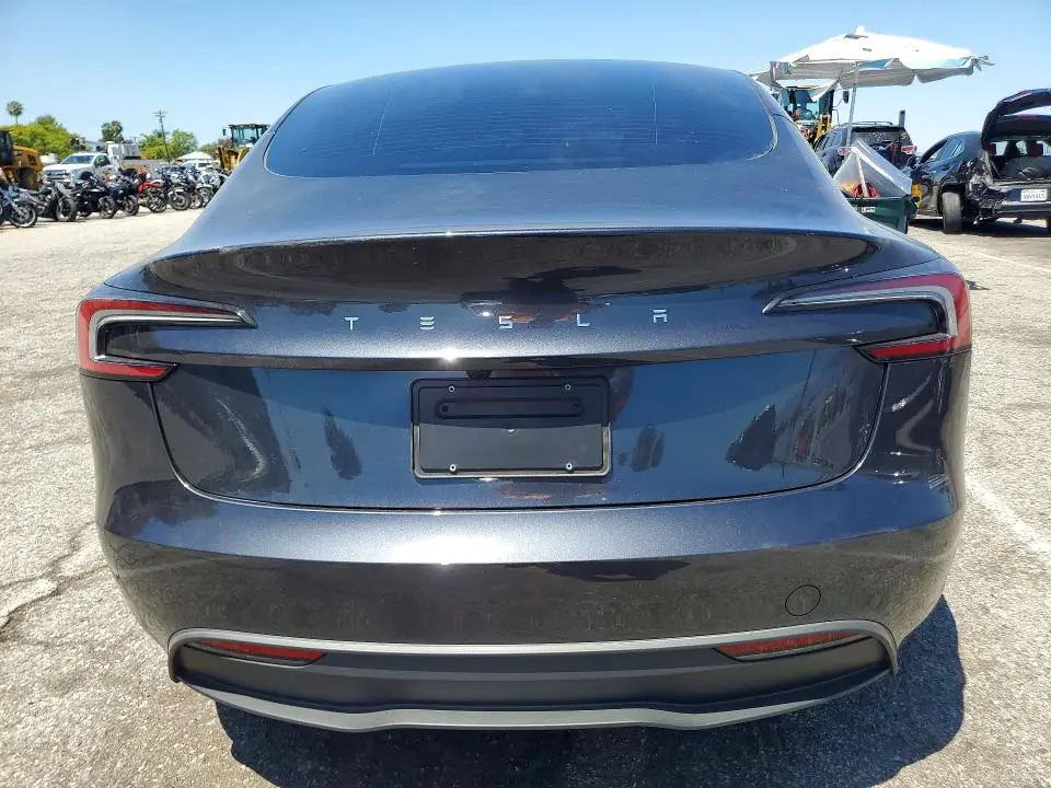 2025 TESLA MODEL 3   