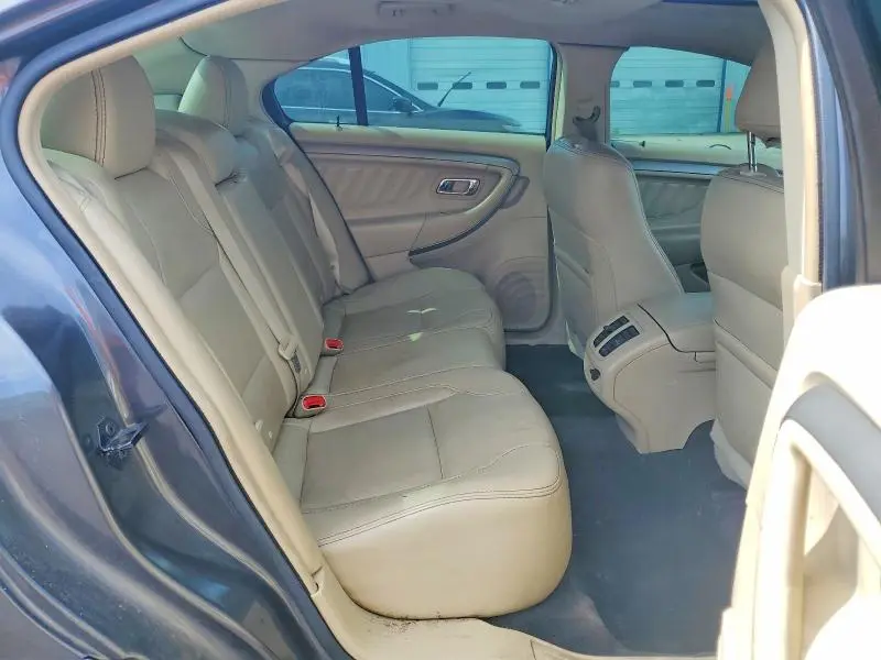 2015 FORD TAURUS SEL  