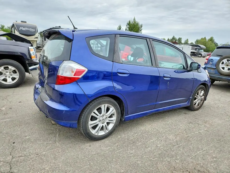 2011 HONDA FIT SPORT  