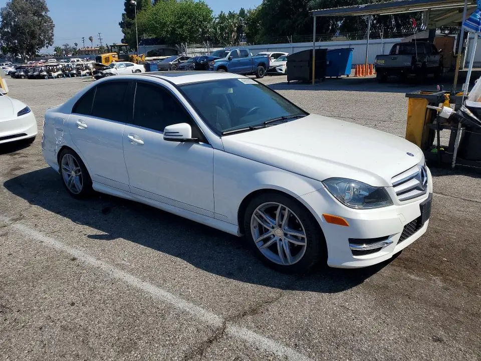 2013 MERCEDES-BENZ C 250  