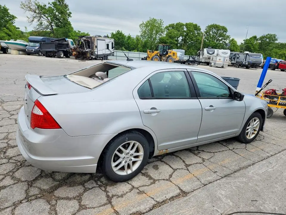 2010 FORD FUSION S  