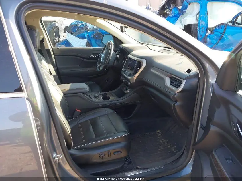 2022 GMC ACADIA AWD DENALI