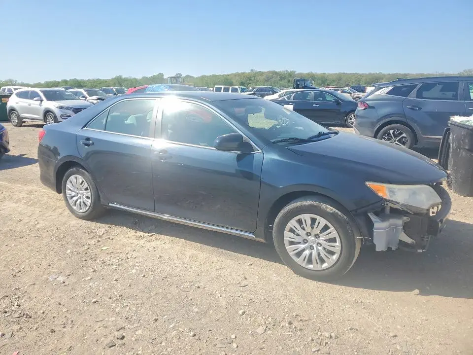 2014 TOYOTA CAMRY LE  