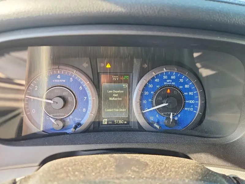2018 TOYOTA SIENNA XLE 8-PASSENGER  