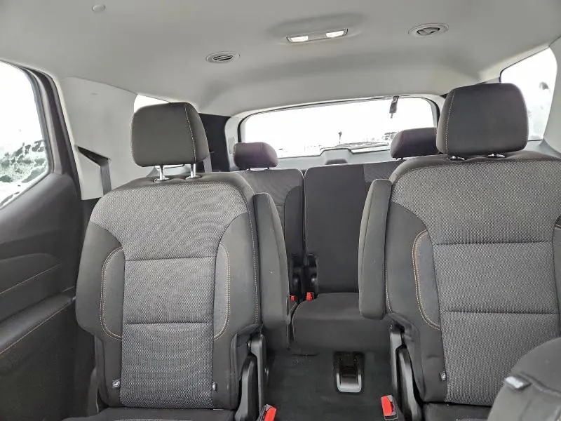 2021 CHEVROLET TRAVERSE LT  