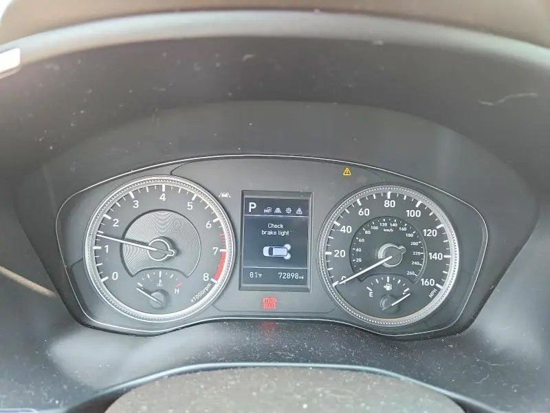 2020 HYUNDAI SANTA FE SE  