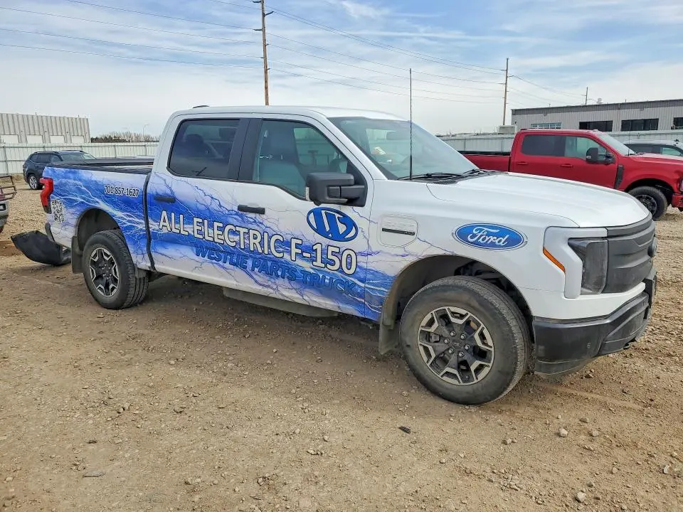 2023 FORD F150 LIGHTNING PRO  
