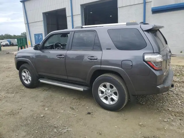 2023 TOYOTA 4RUNNER SE