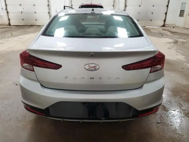 2020 HYUNDAI ELANTRA SEL  