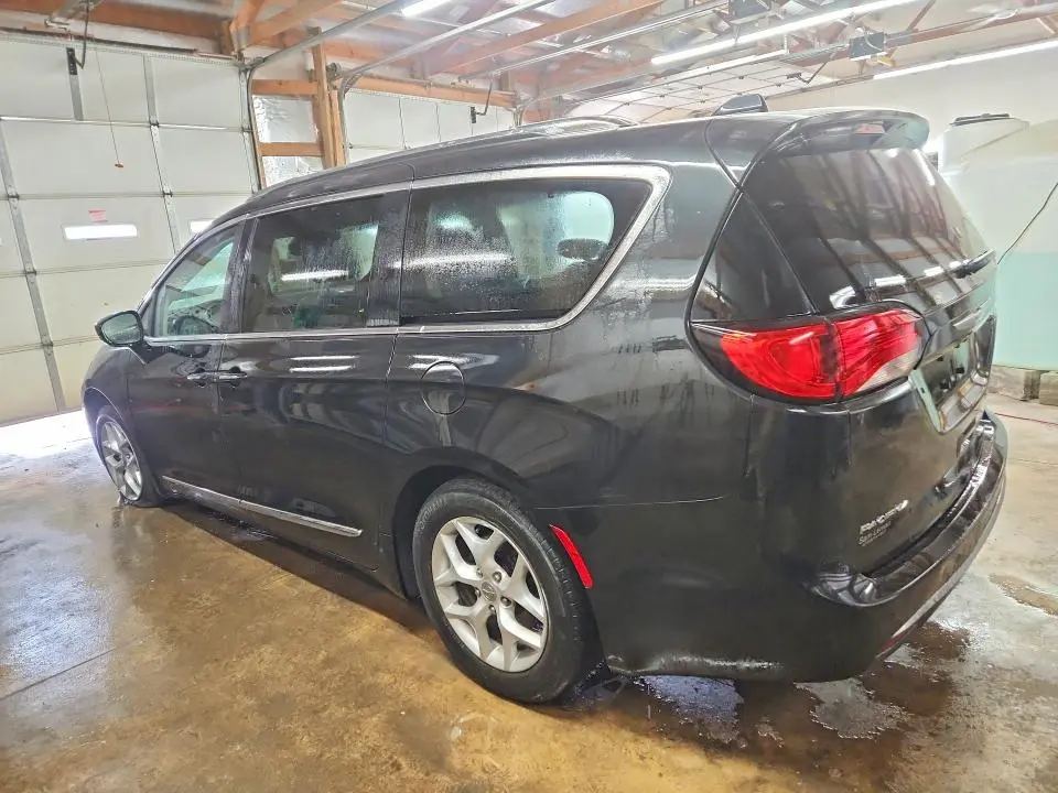 2018 CHRYSLER PACIFICA TOURING L PLUS  