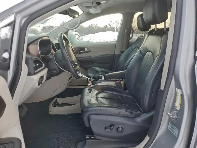 2017 CHRYSLER PACIFICA TOURING L  