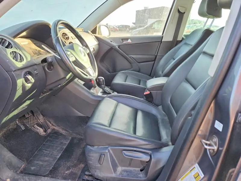 2015 VOLKSWAGEN TIGUAN S  
