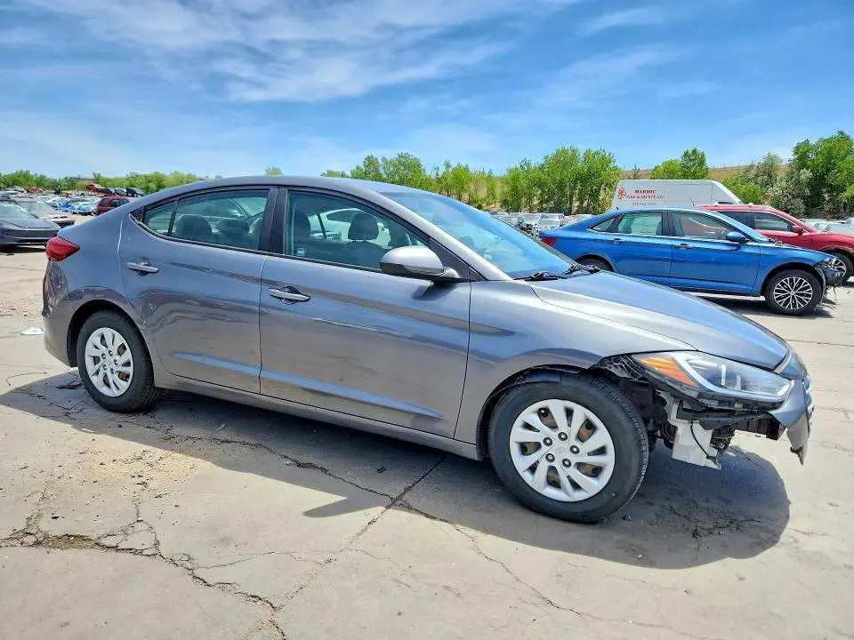 2018 HYUNDAI ELANTRA SE  