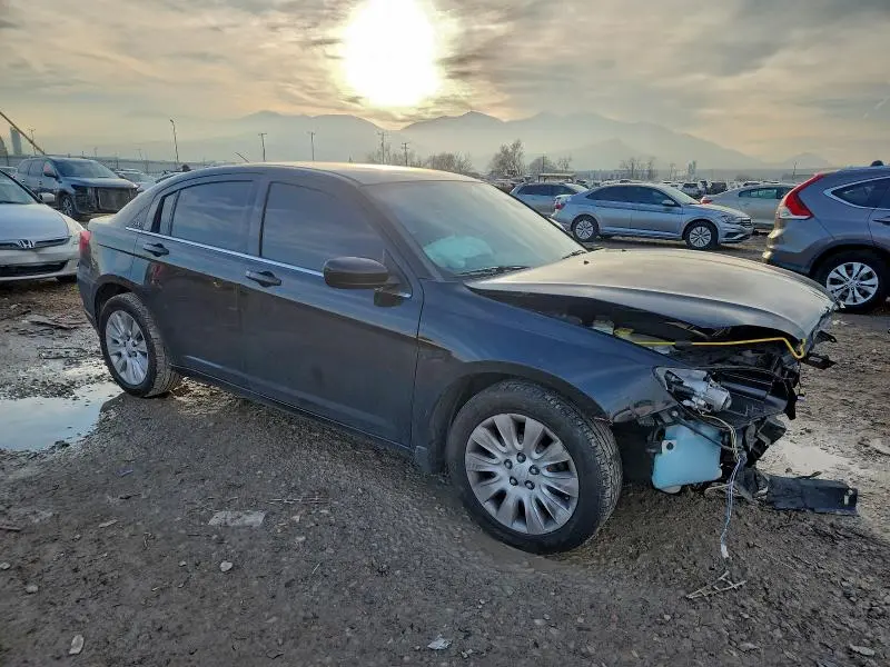 2014 CHRYSLER 200 LX  