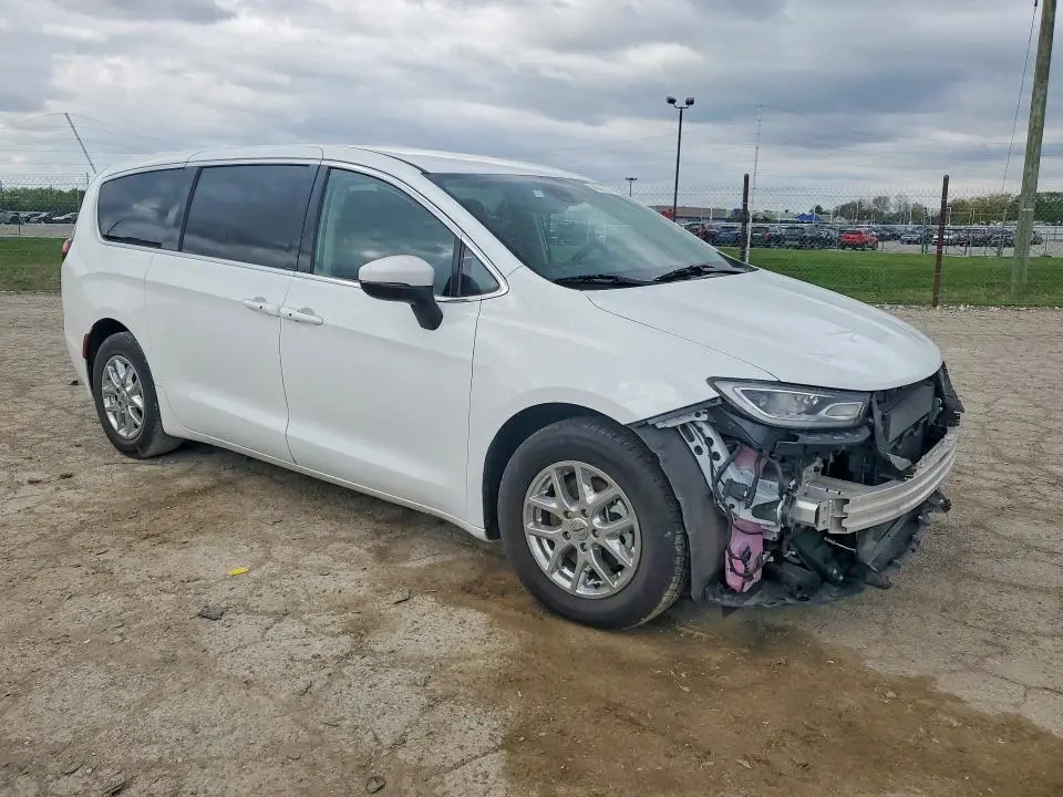 2023 CHRYSLER PACIFICA TOURING L  