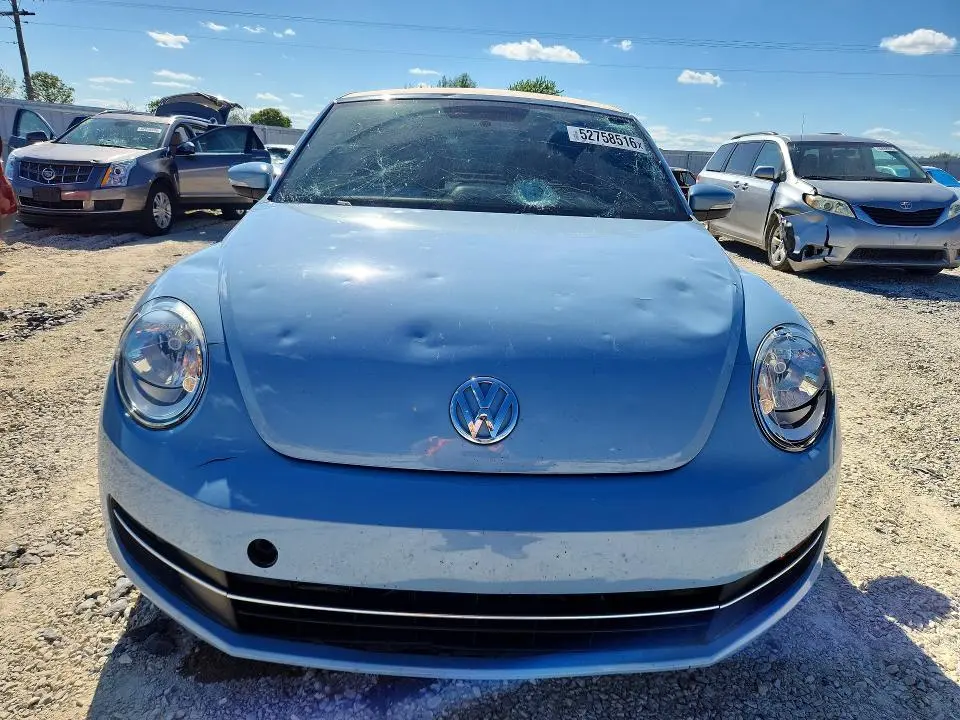 2013 VOLKSWAGEN BEETLE   