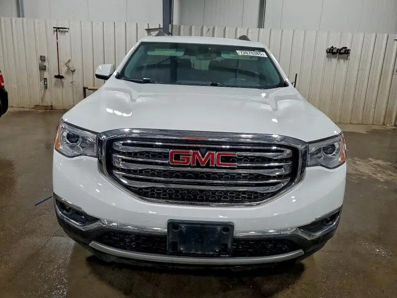 2017 GMC ACADIA SLE  