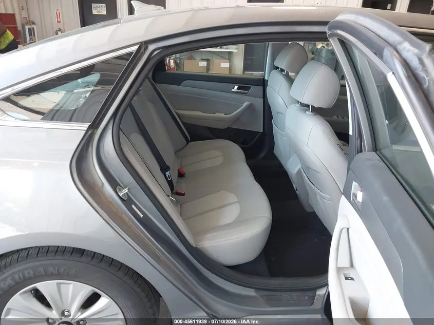 2018 HYUNDAI SONATA HYBRID SE