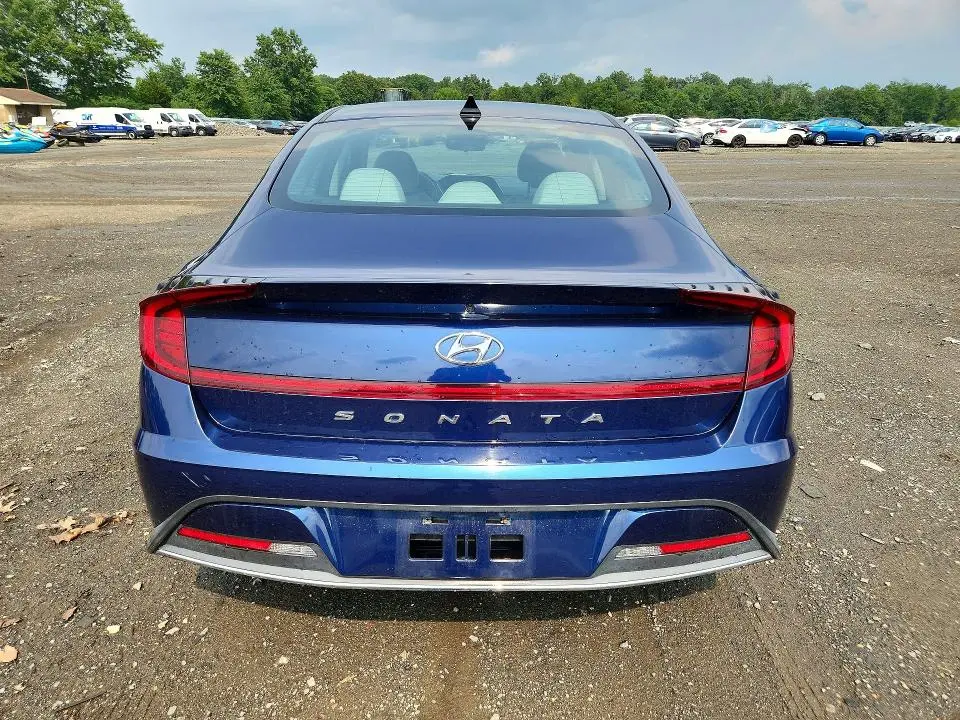 2020 HYUNDAI SONATA SE  