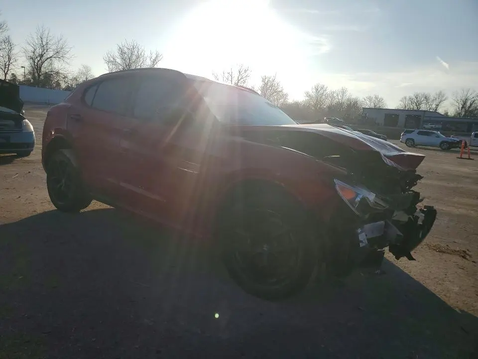 2021 ALFA ROMEO STELVIO TI  