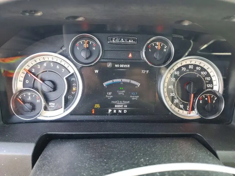 2017 RAM 1500 SLT  