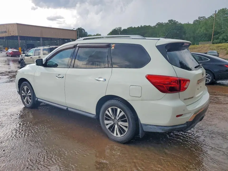2017 NISSAN PATHFINDER SV  