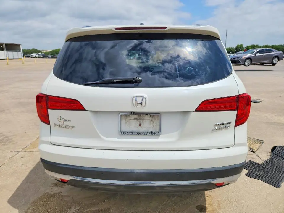 2017 HONDA PILOT TOURING  