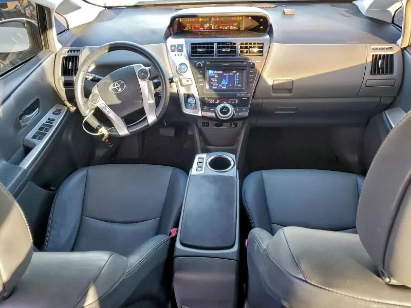 2014 TOYOTA PRIUS V   