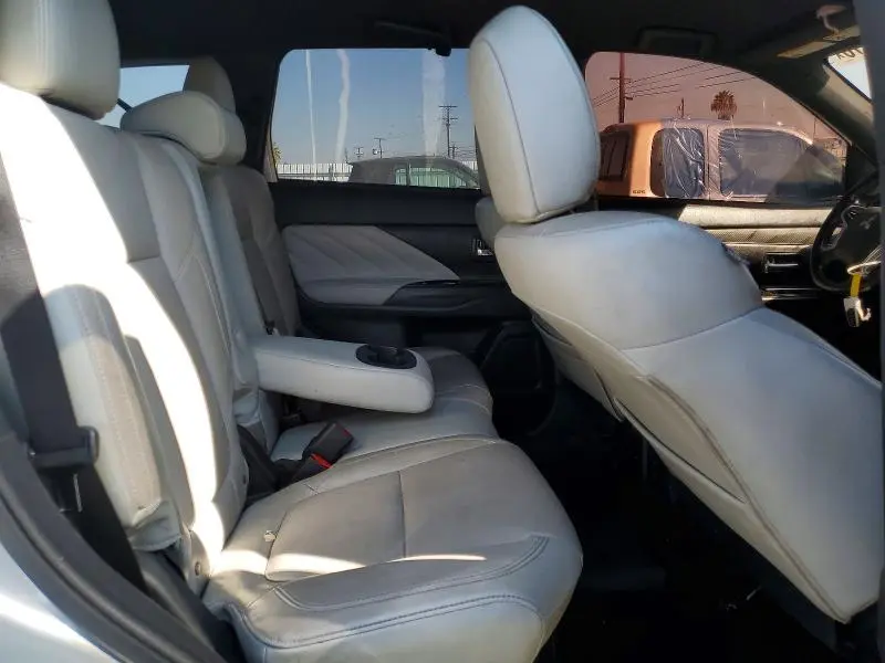 2022 MITSUBISHI OUTLANDER SEL  