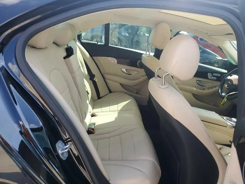 2017 MERCEDES-BENZ C 300  