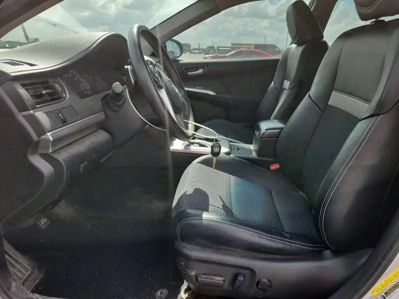 2013 TOYOTA CAMRY SE  