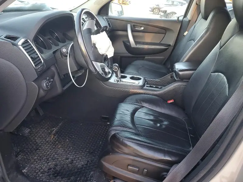 2010 GMC ACADIA SLT-2  