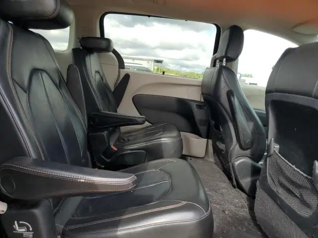 2017 CHRYSLER PACIFICA TOURING L  