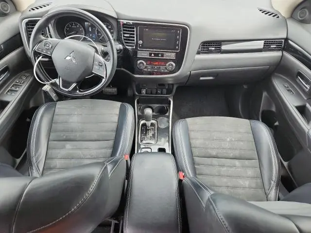 2019 MITSUBISHI OUTLANDER SE