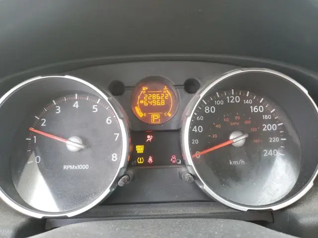 2010 NISSAN ROGUE S  
