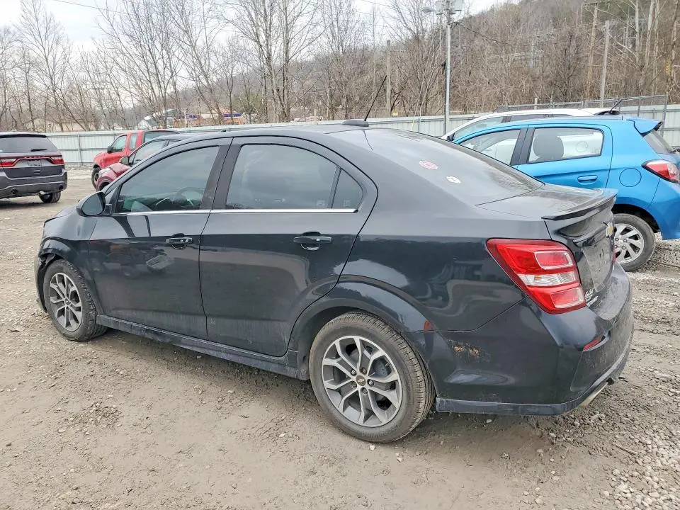 2017 CHEVROLET SONIC LT  