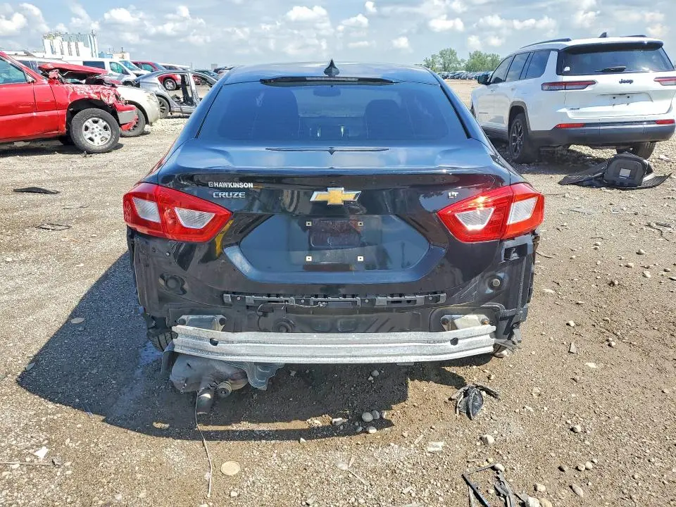 2017 CHEVROLET CRUZE LT  