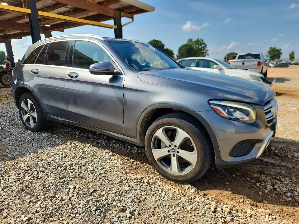 2017 MERCEDES-BENZ GLC 300  