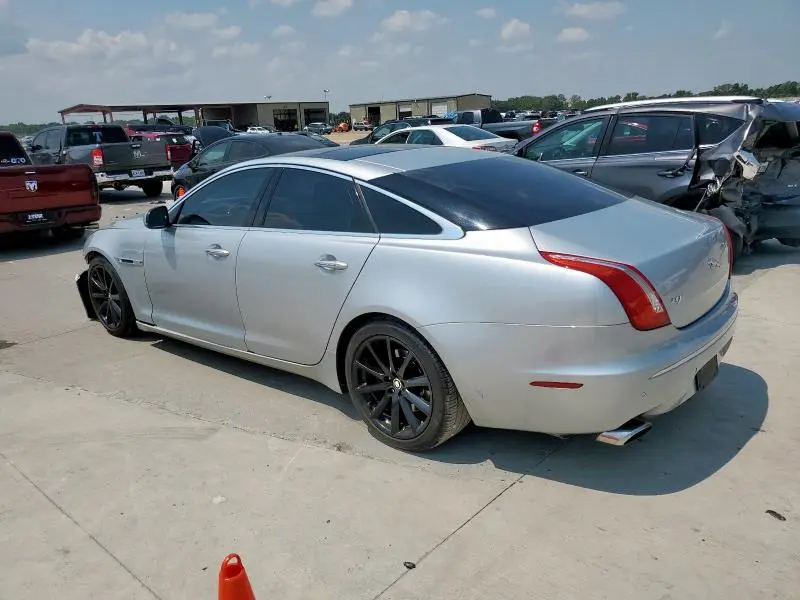 2012 JAGUAR XJ   