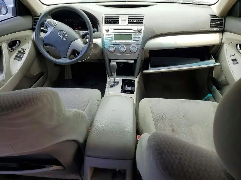 2010 TOYOTA CAMRY LE  