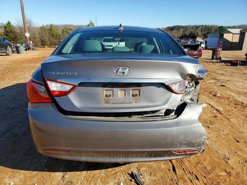 2011 HYUNDAI SONATA GLS  
