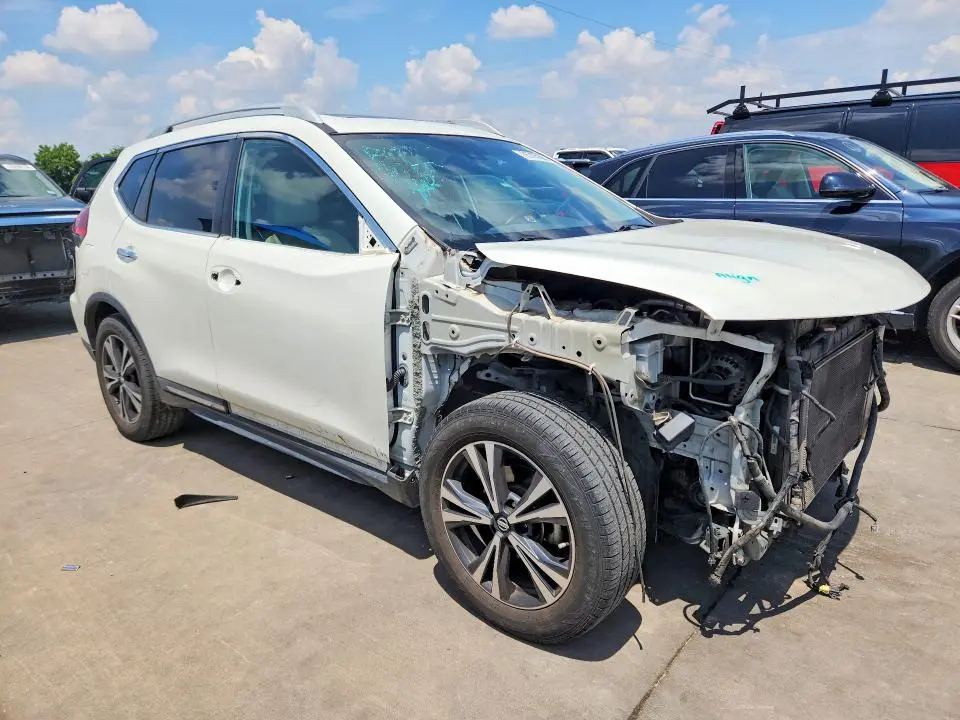 2017 NISSAN ROGUE SL  