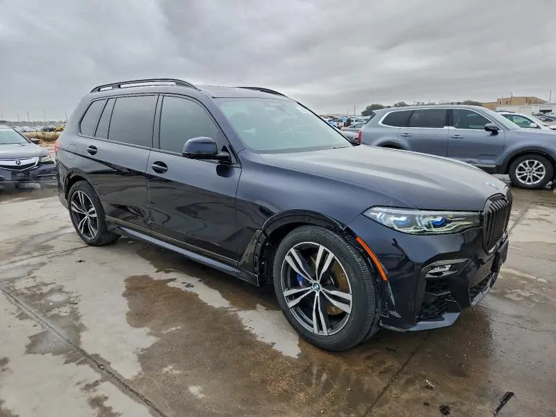 2021 BMW X7 M50I  